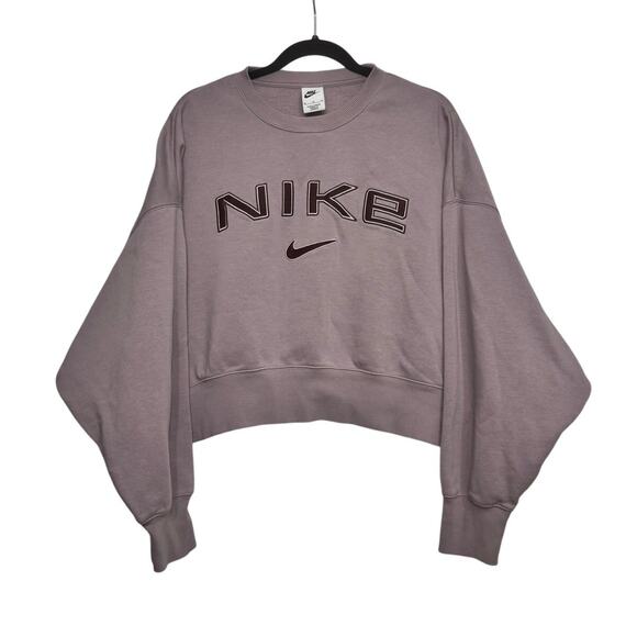 Nike Women’s Cropped Crewneck Sweatshirt Purple Logo Pullover Size Medium - Picture 1 of 6